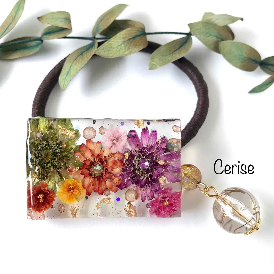 cerise22さんのレジン作品 | 最高峰のコスパ レジン液 大容量 100g 持続する 透明度...