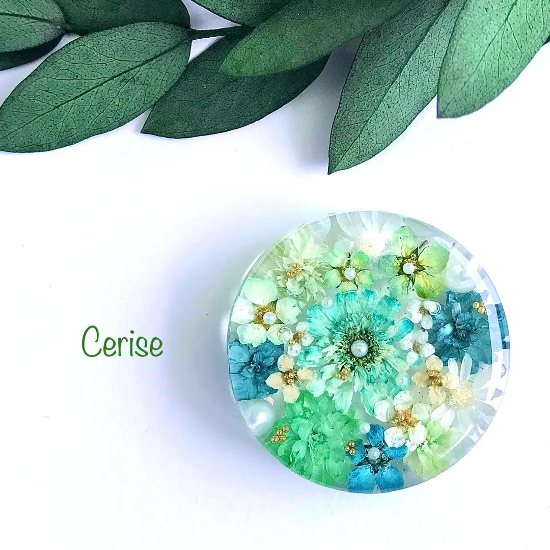 cerise22さんのレジン作品 | 【定期便】作家のためのレジン 200g