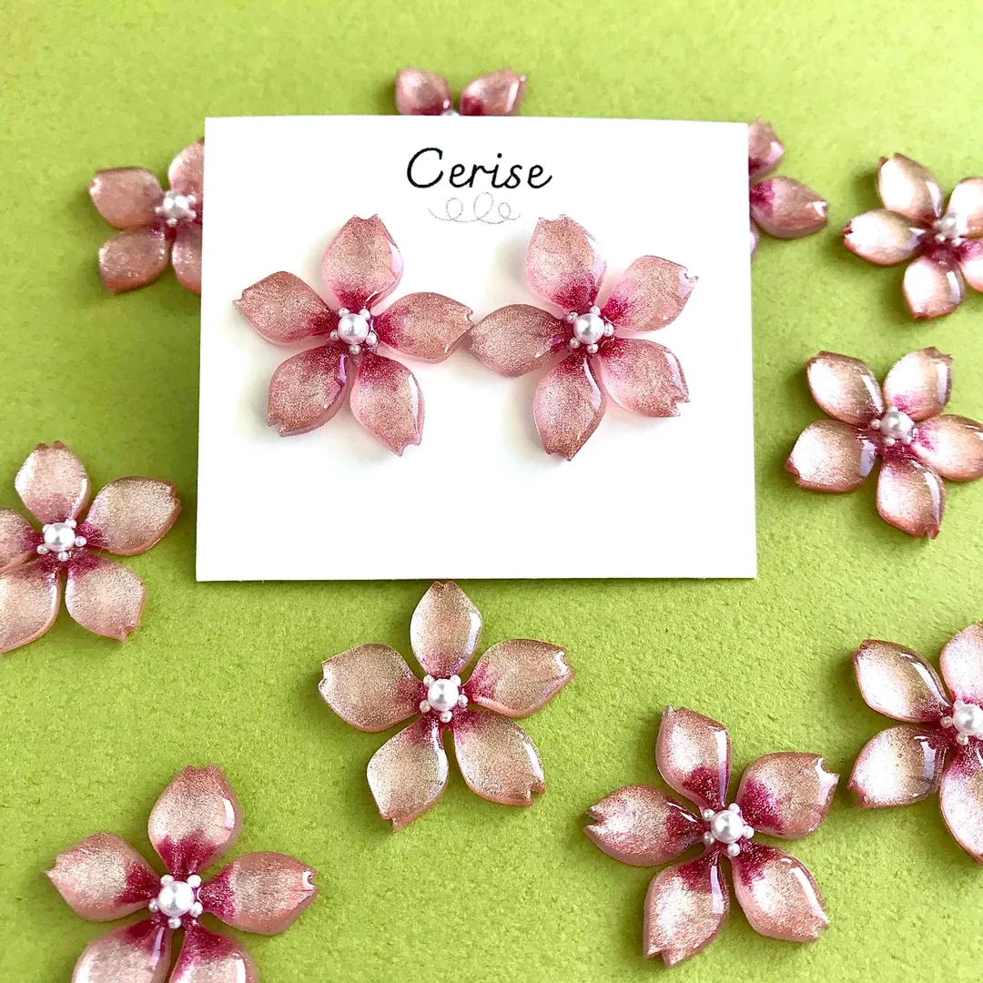 cerise22さんのレジン作品 | 【定期便】作家のためのレジン 200g