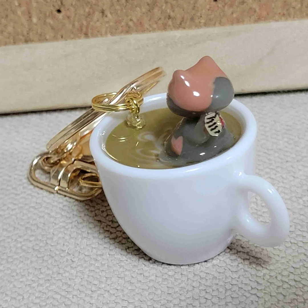 Flutewankoさんのレジン作品 | 【定期便】作家のためのレジン 200g