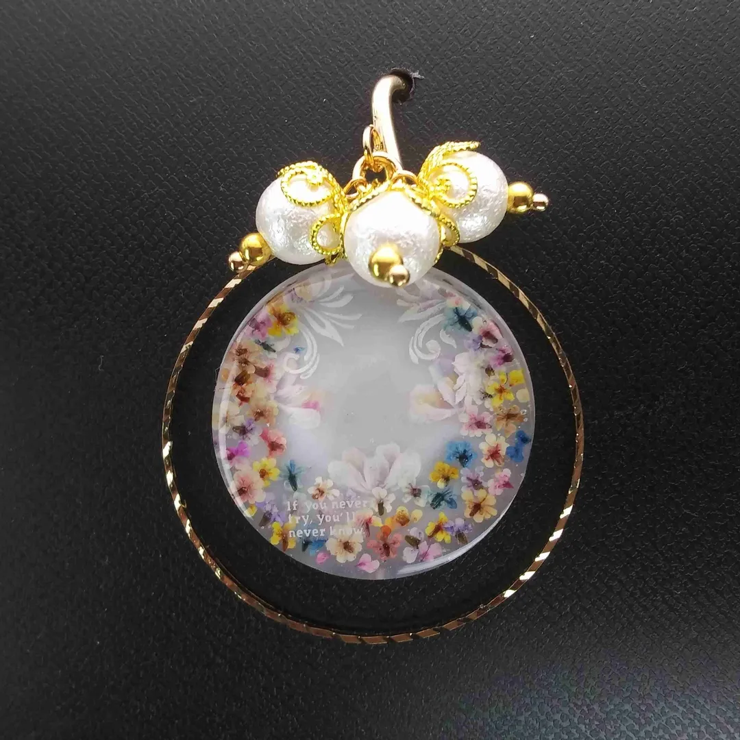 Hair Scapeさんのレジン作品 | 【期間限定】作家のためのレジン comarimadeデザイン...