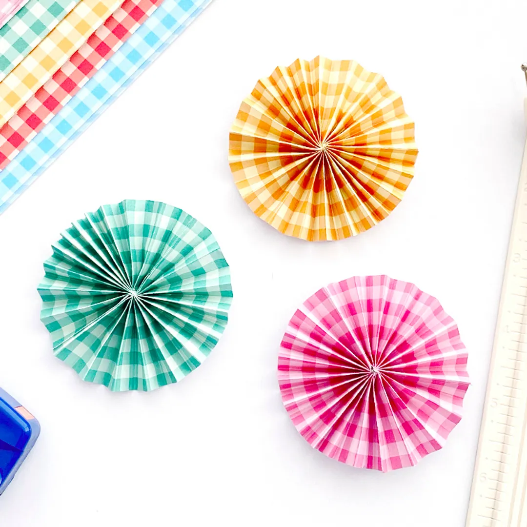 marikobrownさんのペーパー
クラフト作品 | チェック柄おりがみ