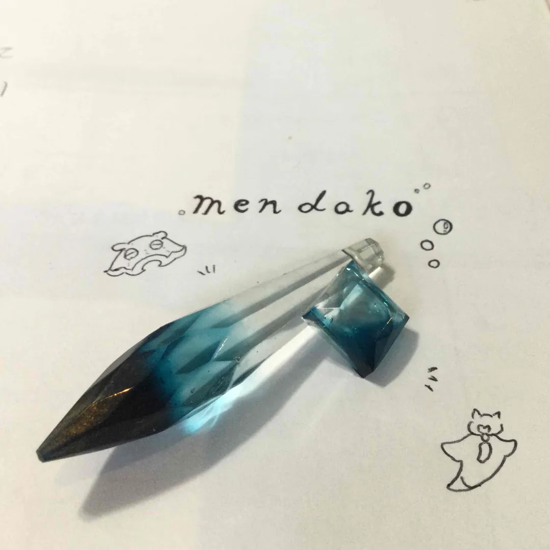 mendakoさんのレジン作品 | 超透明【大容量UV-LEDレジン液】70g 『コスパ＆クオリ...