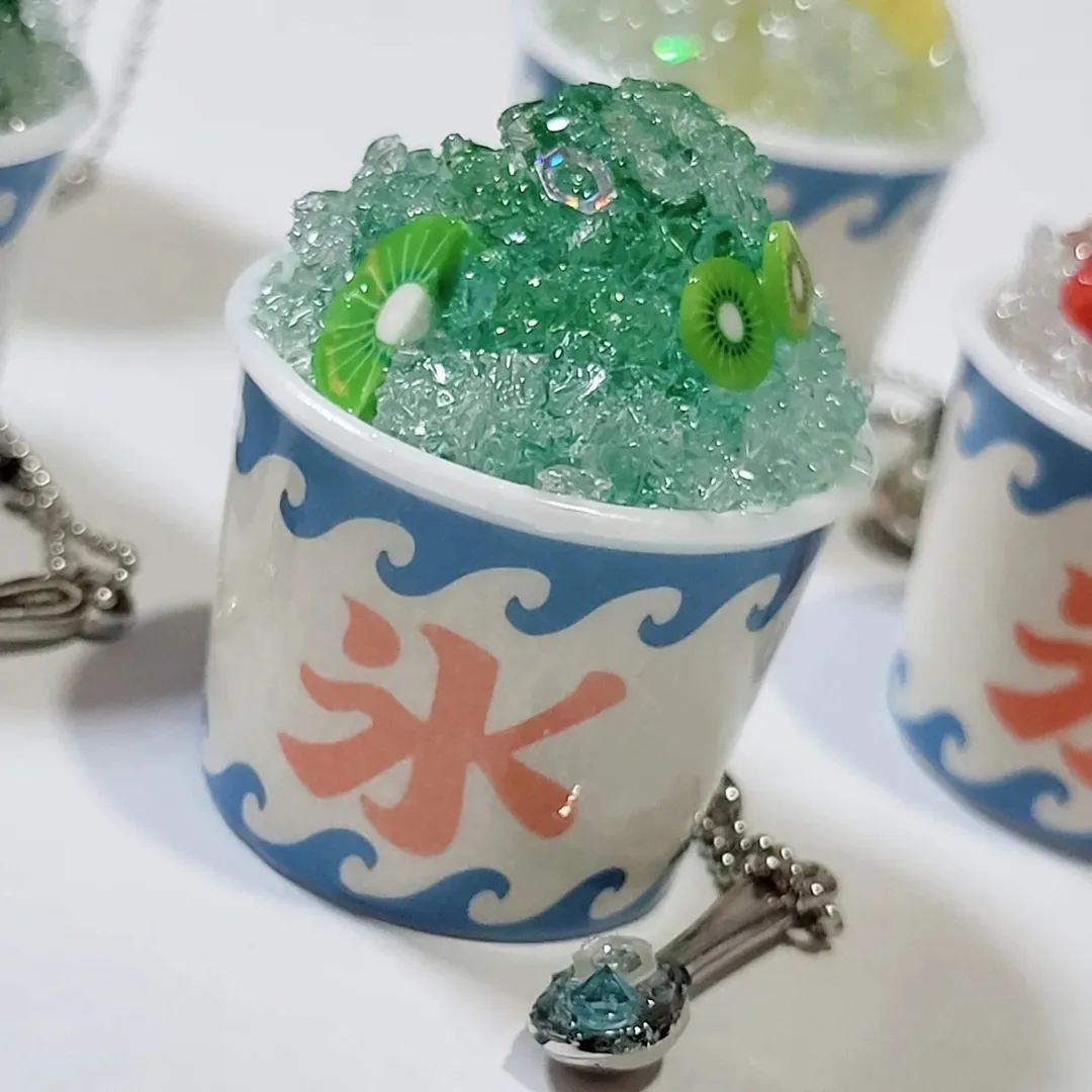 ぐーたらしてます( ˙꒳​˙  )??さんのレジン作品 | UVレジン　レジン液　綺麗 25g　ハードタイプ　 清原
