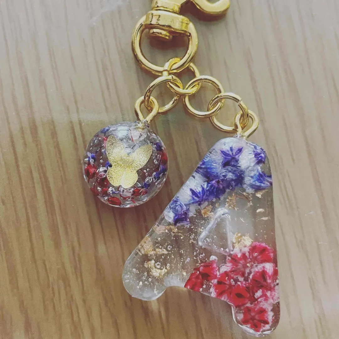 aki2002101さんのレジン作品 | 作家のためのレジン 200g