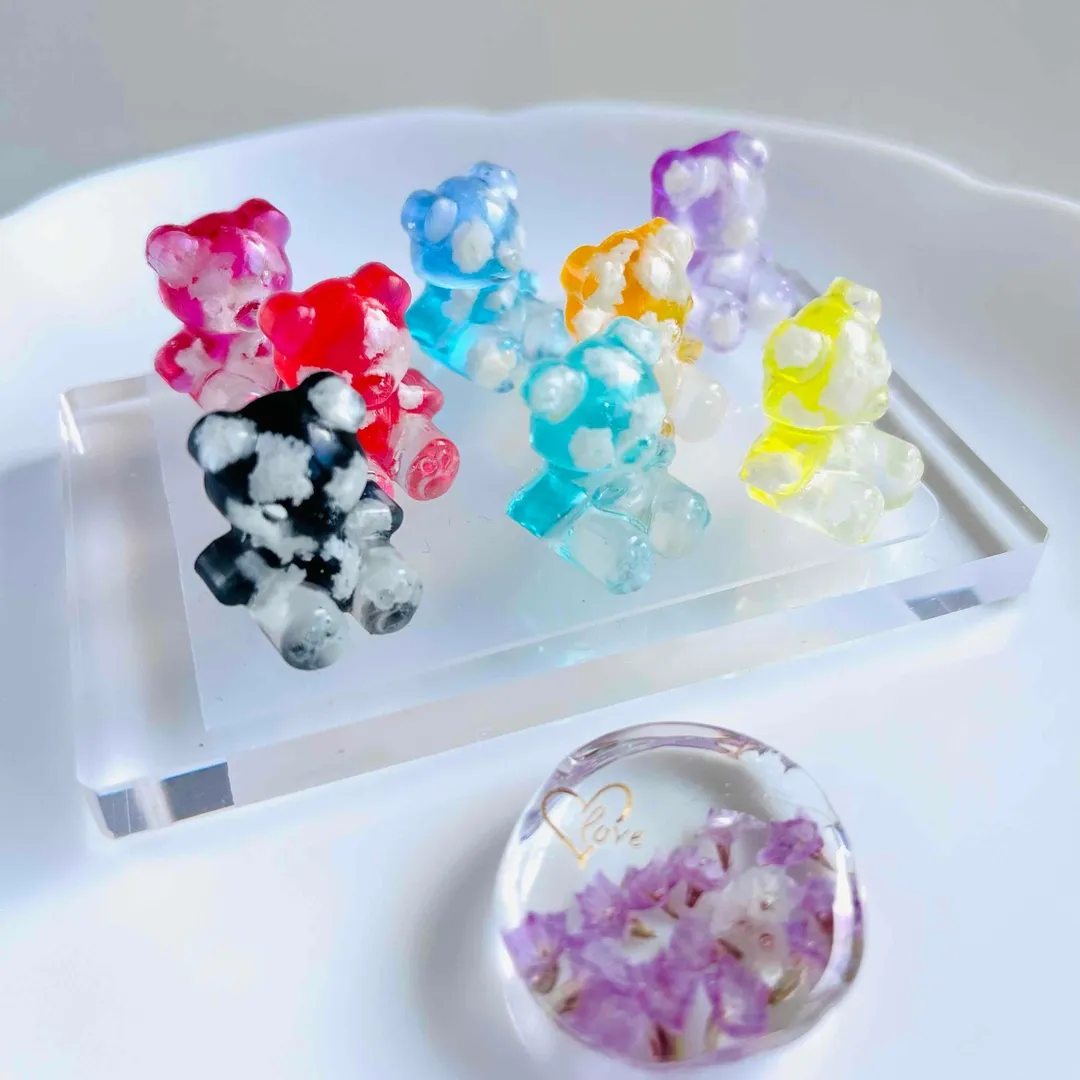 まっｻﾝさんのレジン作品 | 【定期便】作家のためのレジン 200g