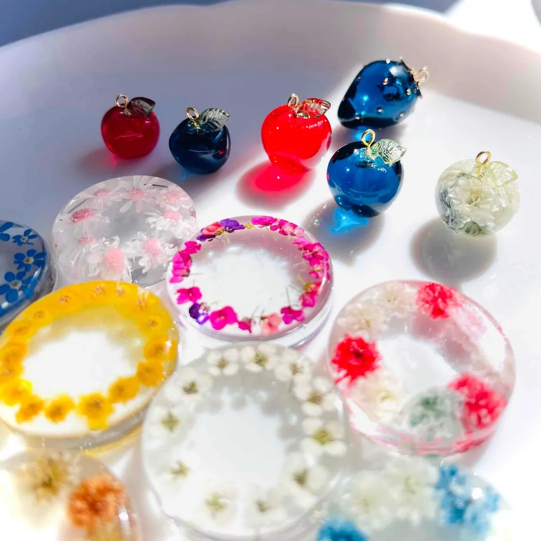 まっｻﾝさんのレジン作品 | 【定期便】作家のためのレジン 200g