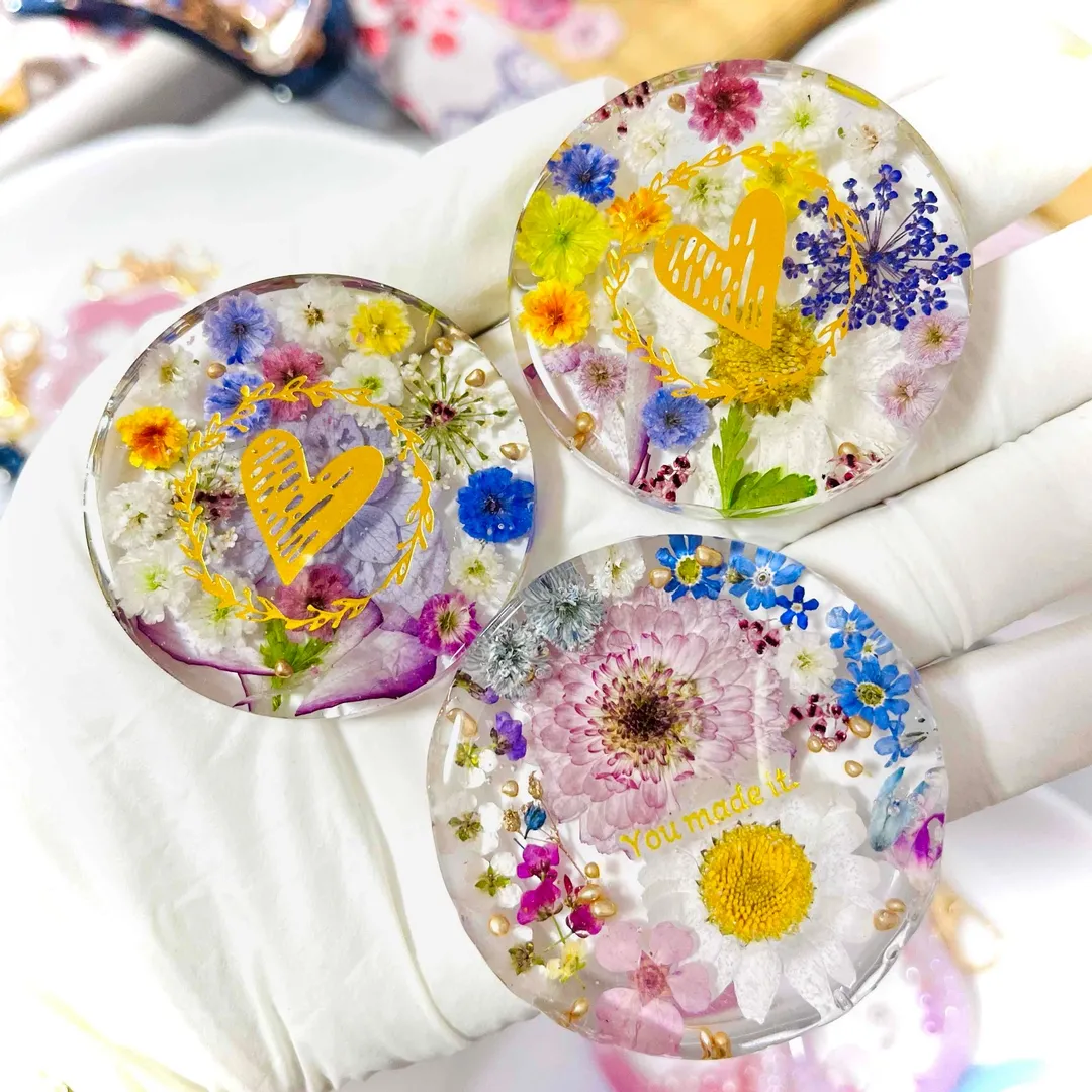 まっｻﾝさんのレジン作品 | 【定期便】作家のためのレジン 200g
