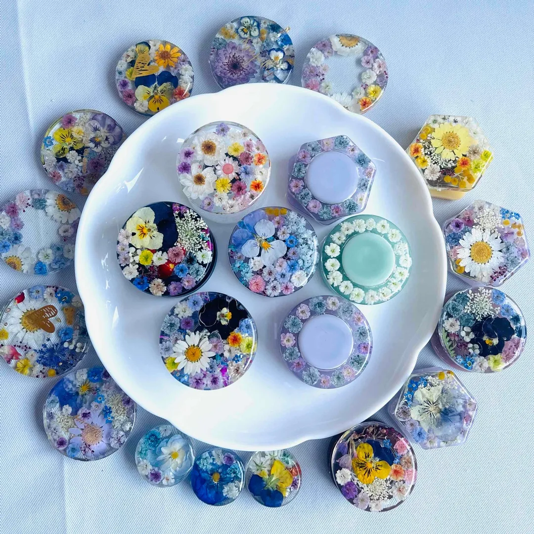 まっｻﾝさんのレジン作品 | 【定期便】作家のためのレジン 200g