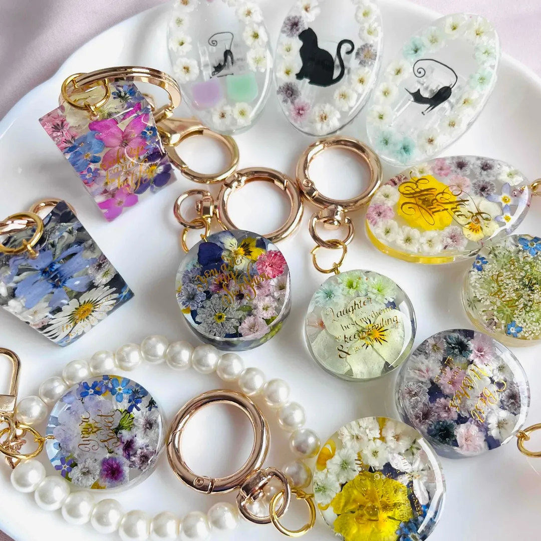まっｻﾝさんのレジン作品 | 【定期便】作家のためのレジン 200g