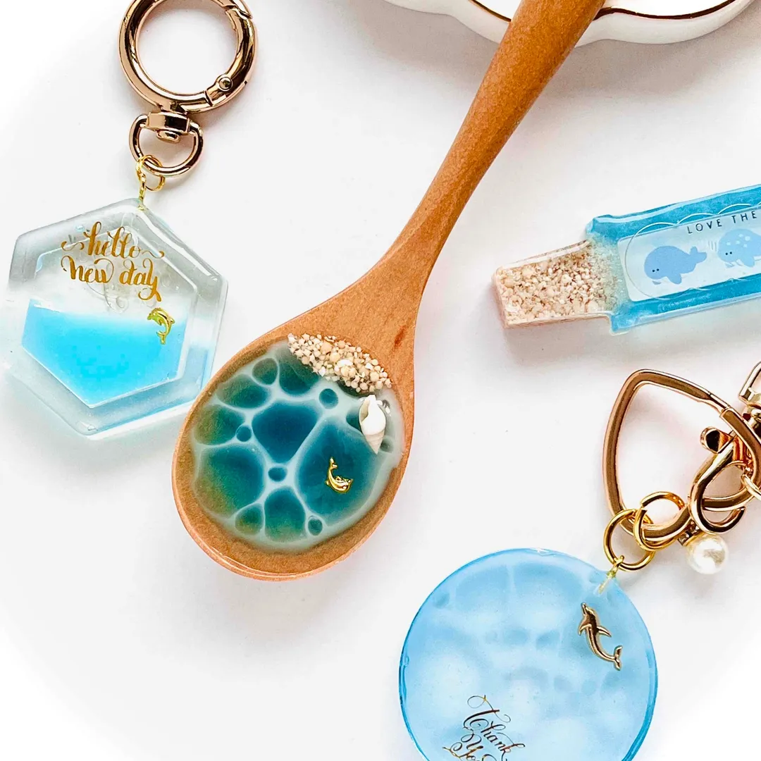 まっｻﾝさんのレジン作品 | 作家のためのレジン 「着色剤 濃縮カラーレジン10g 定番1...