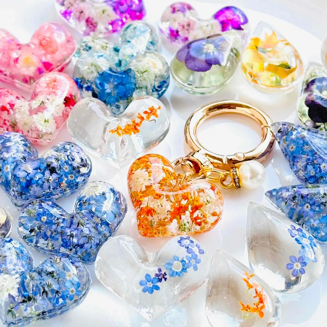 まっｻﾝさんのレジン作品 | 【定期便】作家のためのレジン 400g