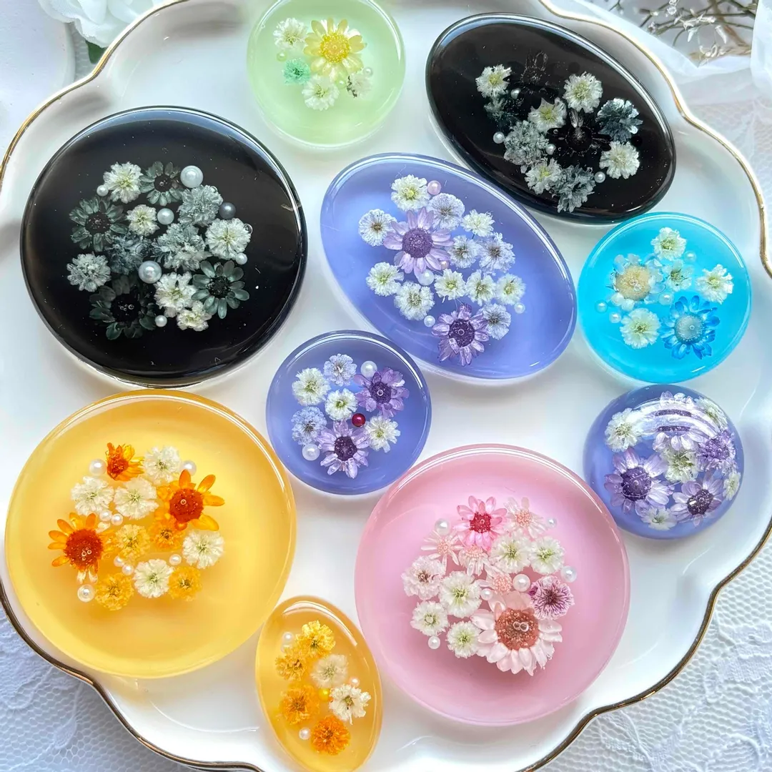 まっｻﾝさんのレジン作品 | 【定期便】作家のためのレジン 1000g
