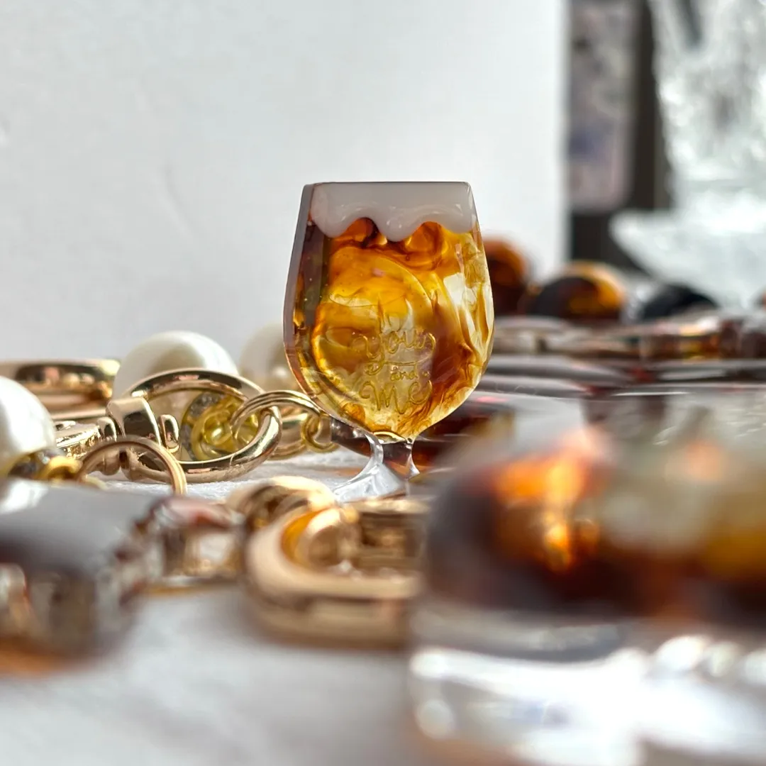 まっｻﾝさんのレジン作品 | 【定期便】作家のためのレジン 1000g