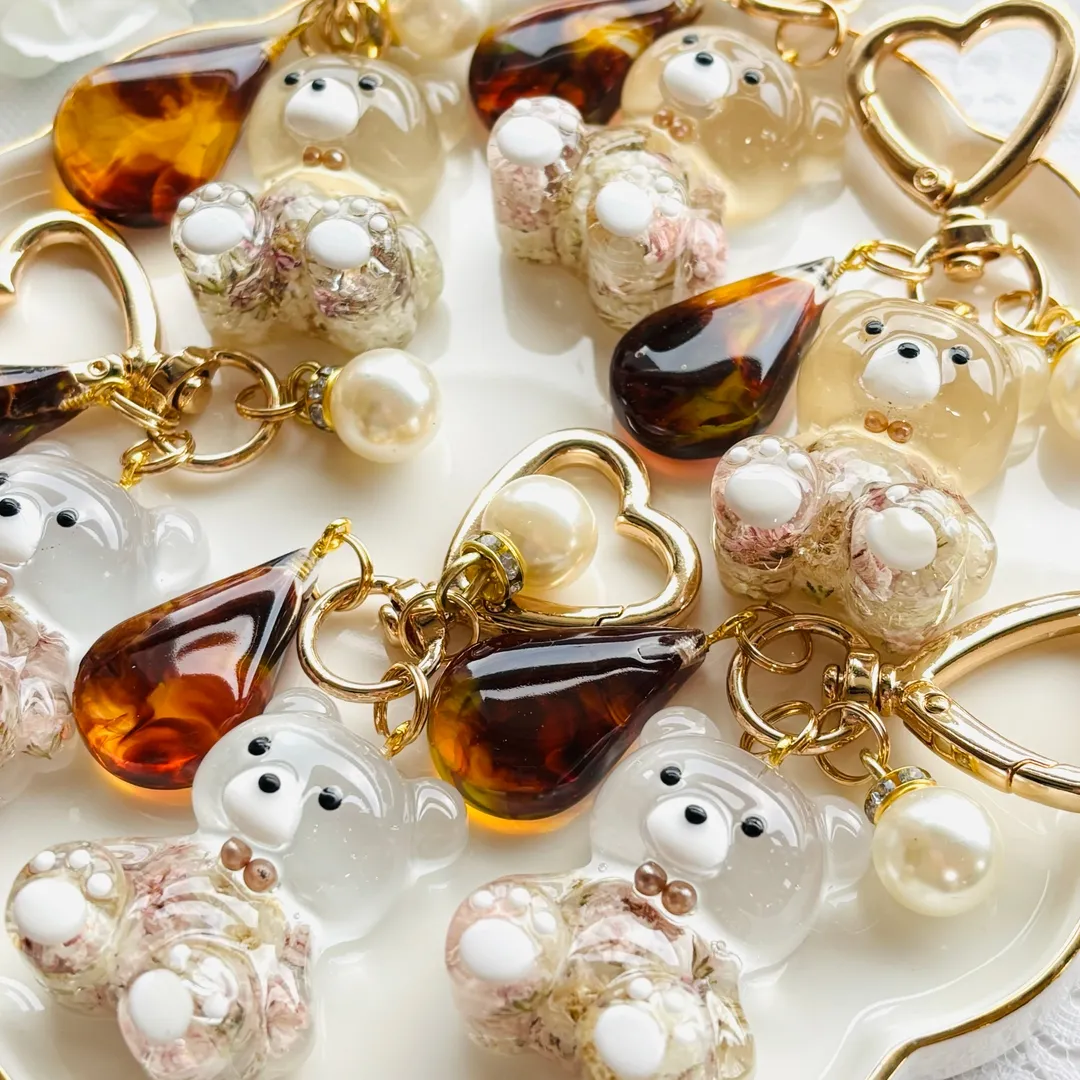 まっｻﾝさんのレジン作品 | 【定期便】作家のためのレジン 1000g