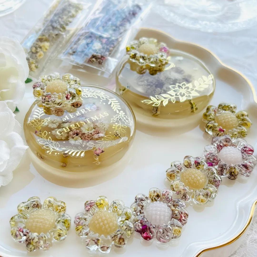 まっｻﾝさんのレジン作品 | 【定期便】作家のためのレジン 1000g