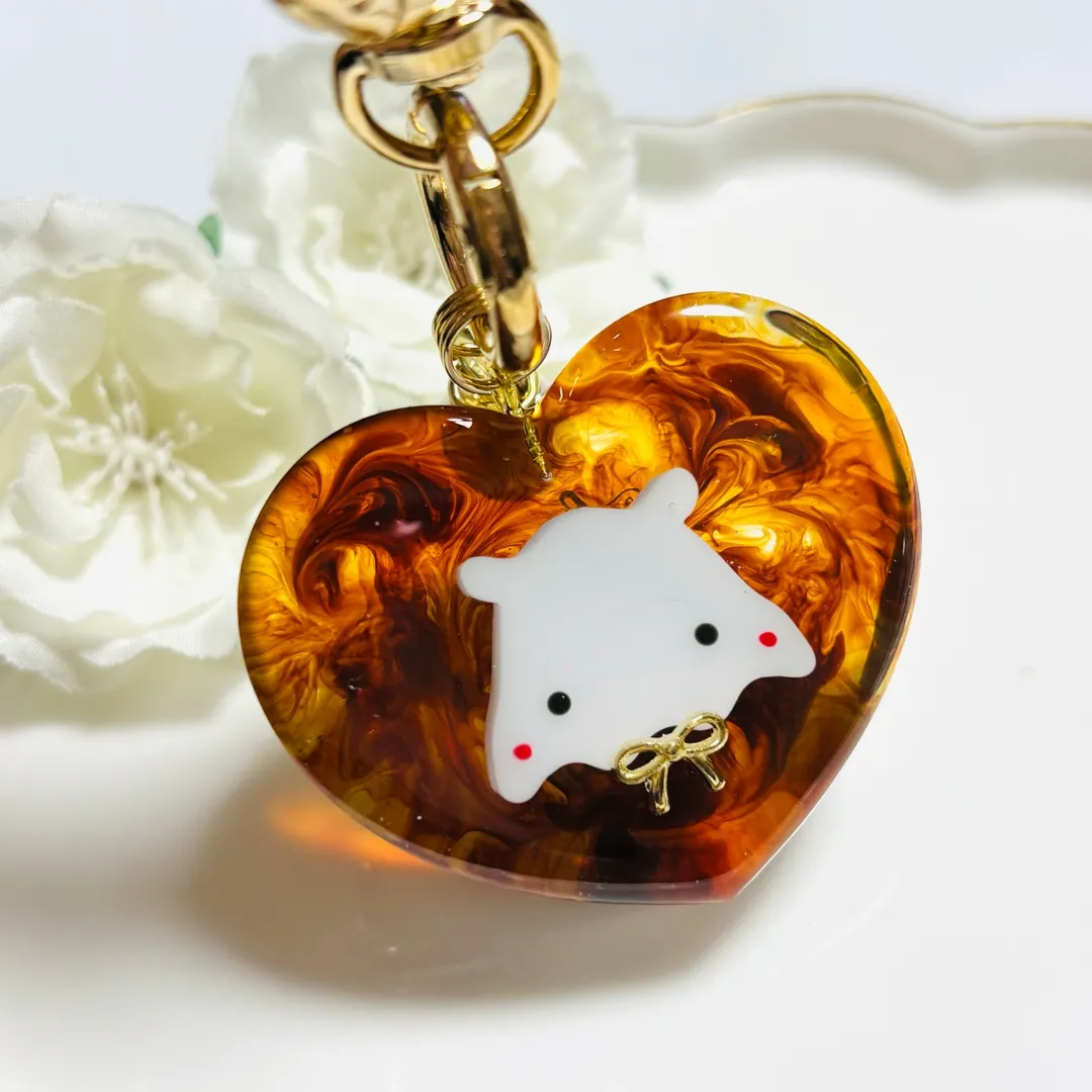 まっｻﾝさんのレジン作品 | 【定期便】作家のためのレジン 1000g