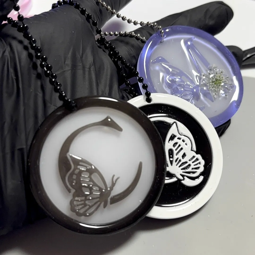 まっｻﾝさんのレジン作品 | 【定期便】作家のためのレジン 1000g