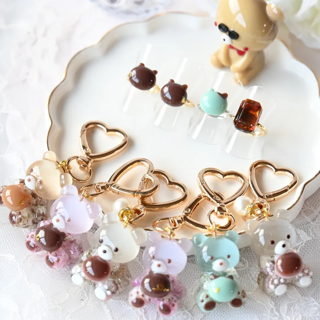 まっｻﾝさんのレジン作品 | 【定期便】作家のためのレジン 1000g