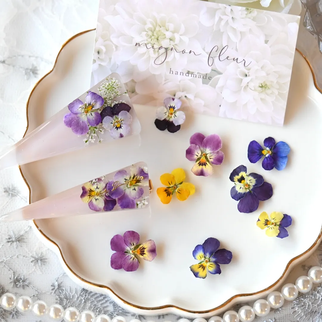 まっｻﾝさんのレジン作品 | 【定期便】作家のためのレジン 1000g