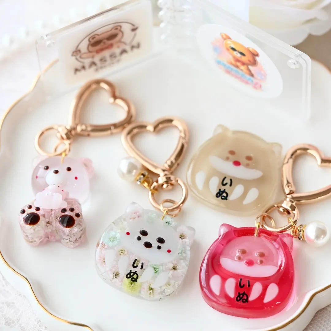 まっｻﾝさんのレジン作品 | 【定期便】作家のためのレジン 1000g