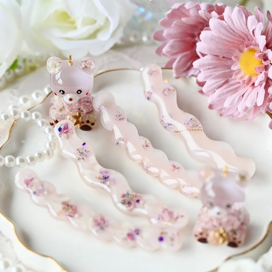 まっｻﾝさんのレジン作品 | 【定期便】作家のためのレジン 1000g