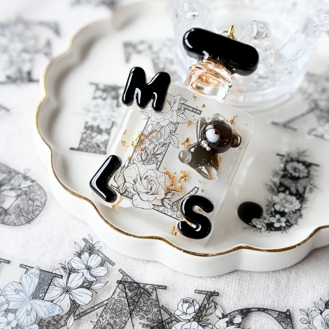 まっｻﾝさんのレジン作品 | 【定期便】作家のためのレジン 1000g