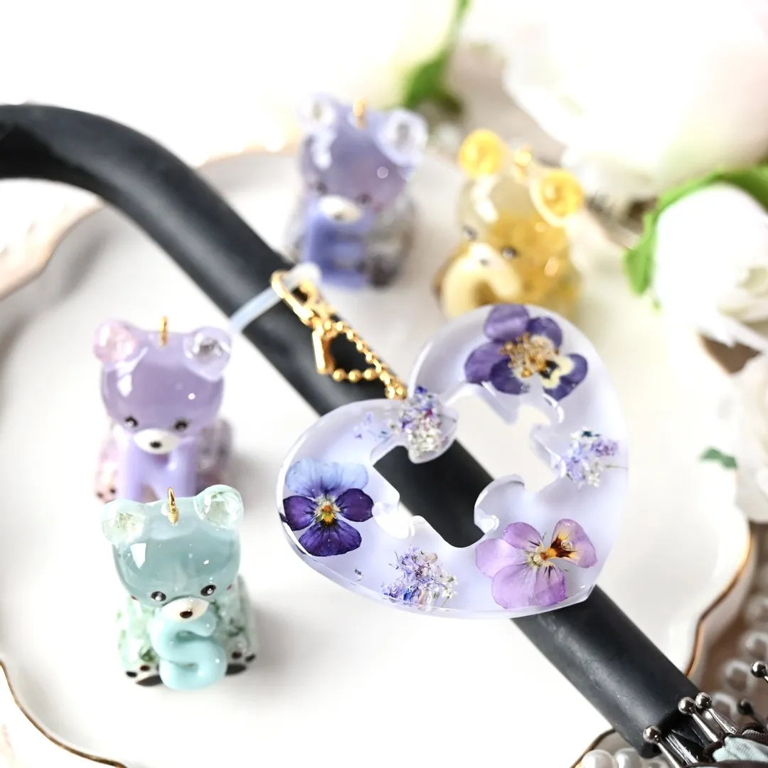 まっｻﾝさんのレジン作品 | 【定期便】作家のためのレジン 1000g