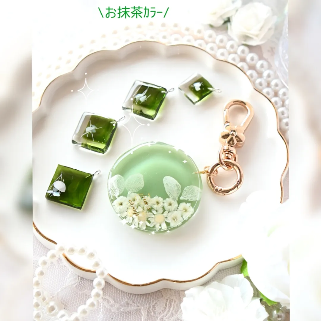 まっｻﾝさんのレジン作品 | 【定期便】作家のためのレジン 1000g
