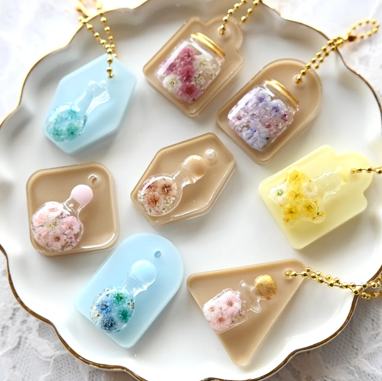 まっｻﾝさんのレジン作品 | シリコンモールド タグ  穴あき 8種