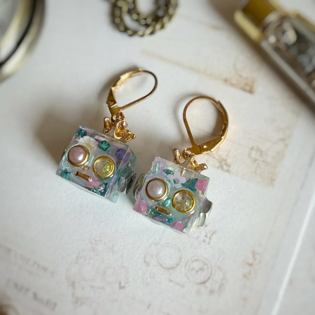 jack&cocoさんのレジン作品 | 【プラパーツ】半球パール フレーム付き マルポコ 半円パール...