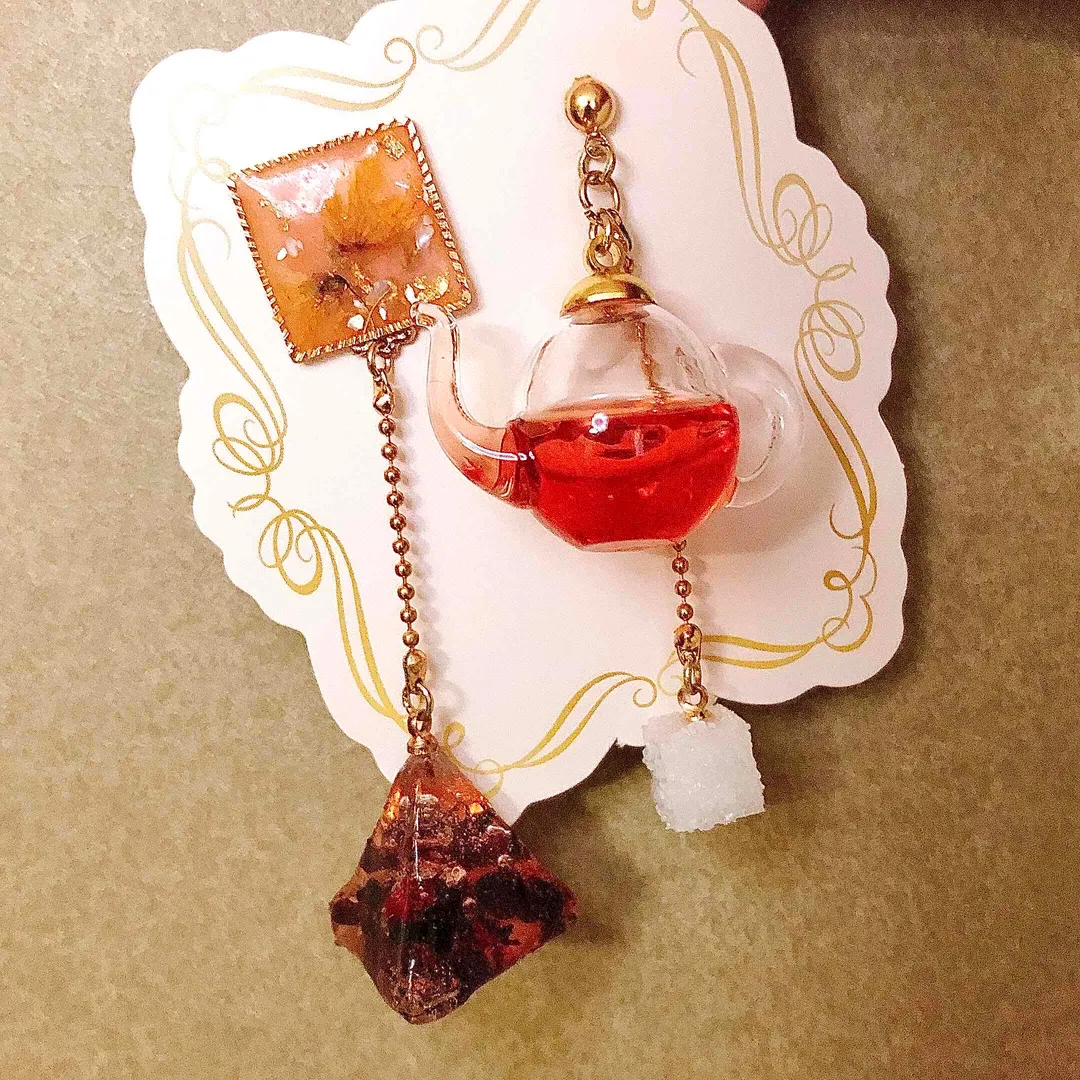 kawarabeさんのレジン作品 | レジン液 大容量 最高峰のコスパ レジン 持続する 透明度 ...