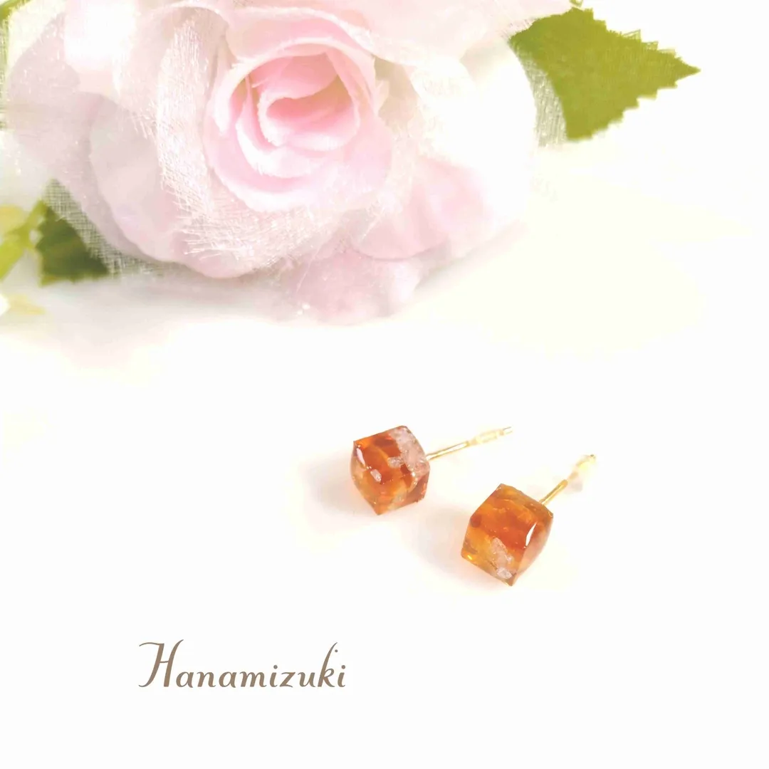 Hanamizukiさんのレジン作品 | 【定期便】作家のためのレジン 200g
