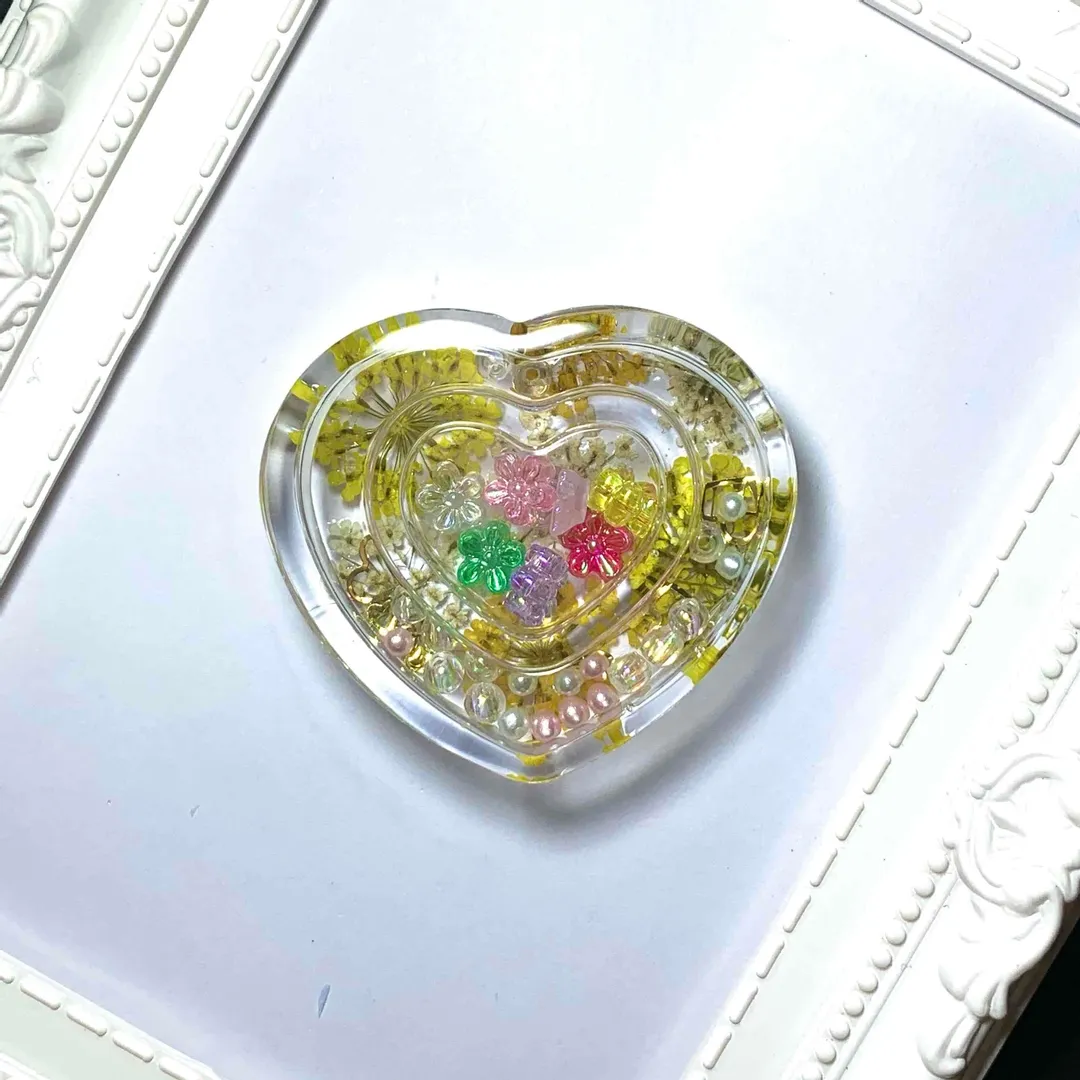 miwa3838さんのレジン作品 | 【定期便】作家のためのレジン 400g