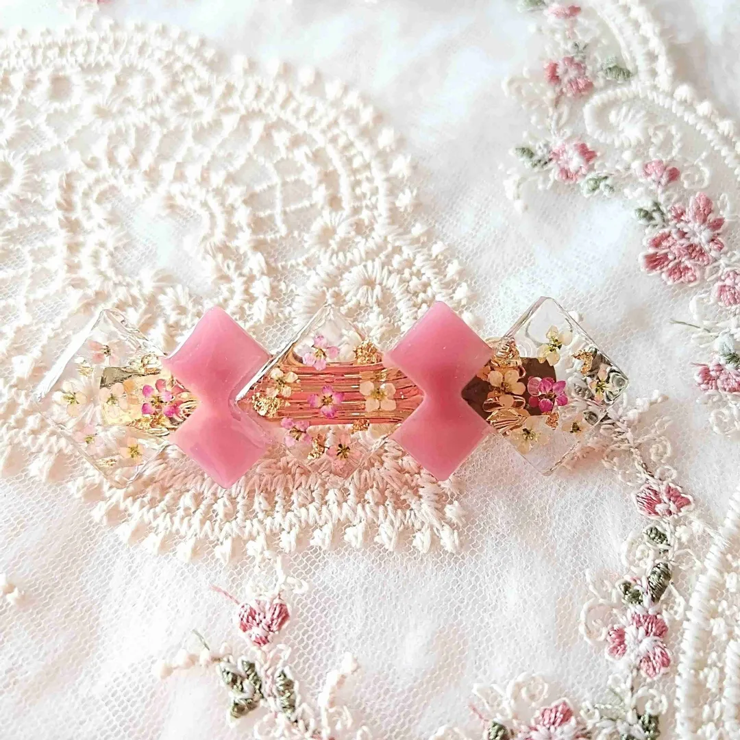 𓂃 𓈒𓏸❀咲𝕤𝕒𝕜𝕦❀𓂃 𓈒𓏸さんのレジン作品 | 【定期便】作家のためのレジン 200g