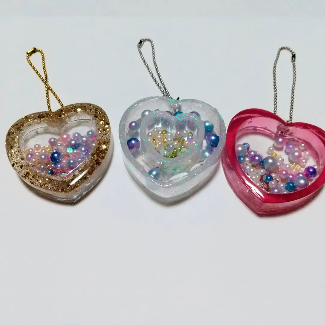 momoyさんのレジン作品 | スーパーSALE割引 クリスマスパッケージ登場 レジン液 大...