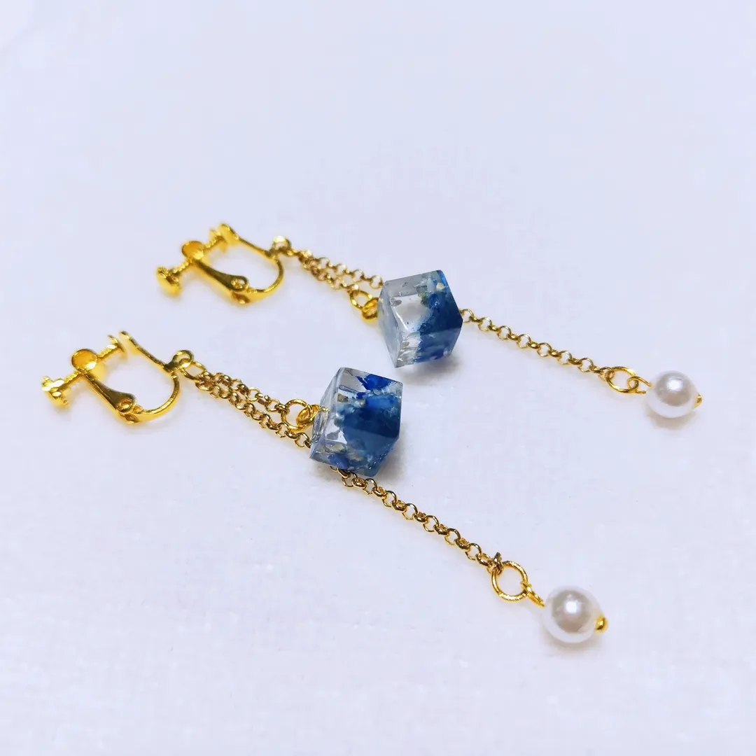 momoyさんのレジン作品 | スーパーSALE割引 クリスマスパッケージ登場 レジン液 大...