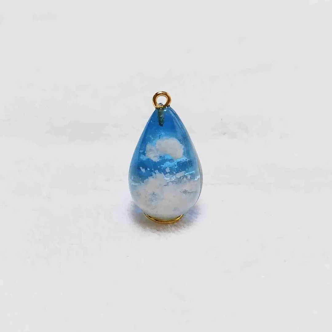 momoyさんのレジン作品 | スーパーSALE割引 クリスマスパッケージ登場 レジン液 大...