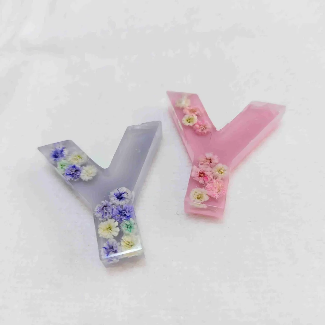 momoyさんのレジン作品 | スーパーSALE割引 クリスマスパッケージ登場 レジン液 大...