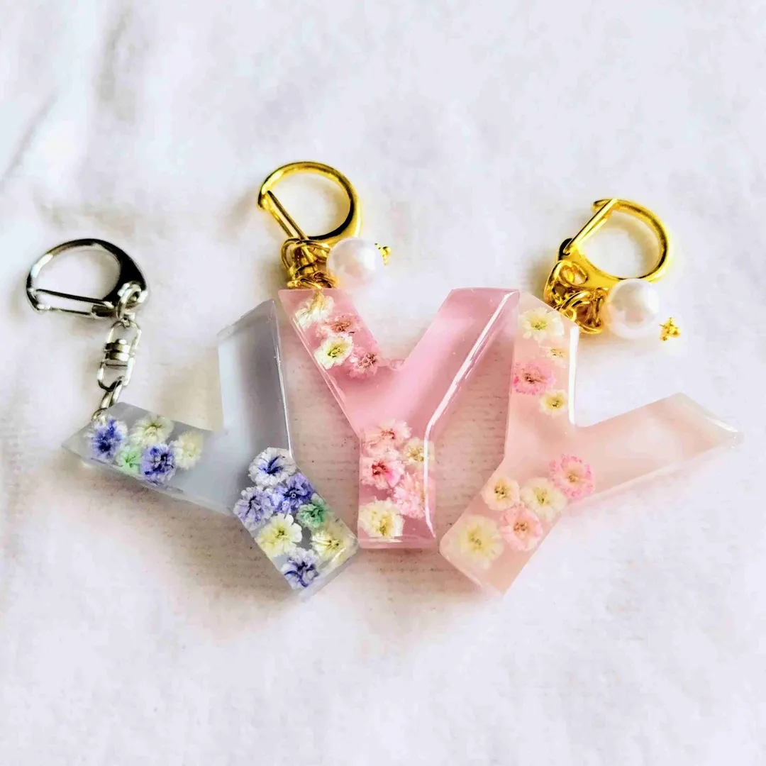 momoyさんのレジン作品 | スーパーSALE割引 クリスマスパッケージ登場 レジン液 大...