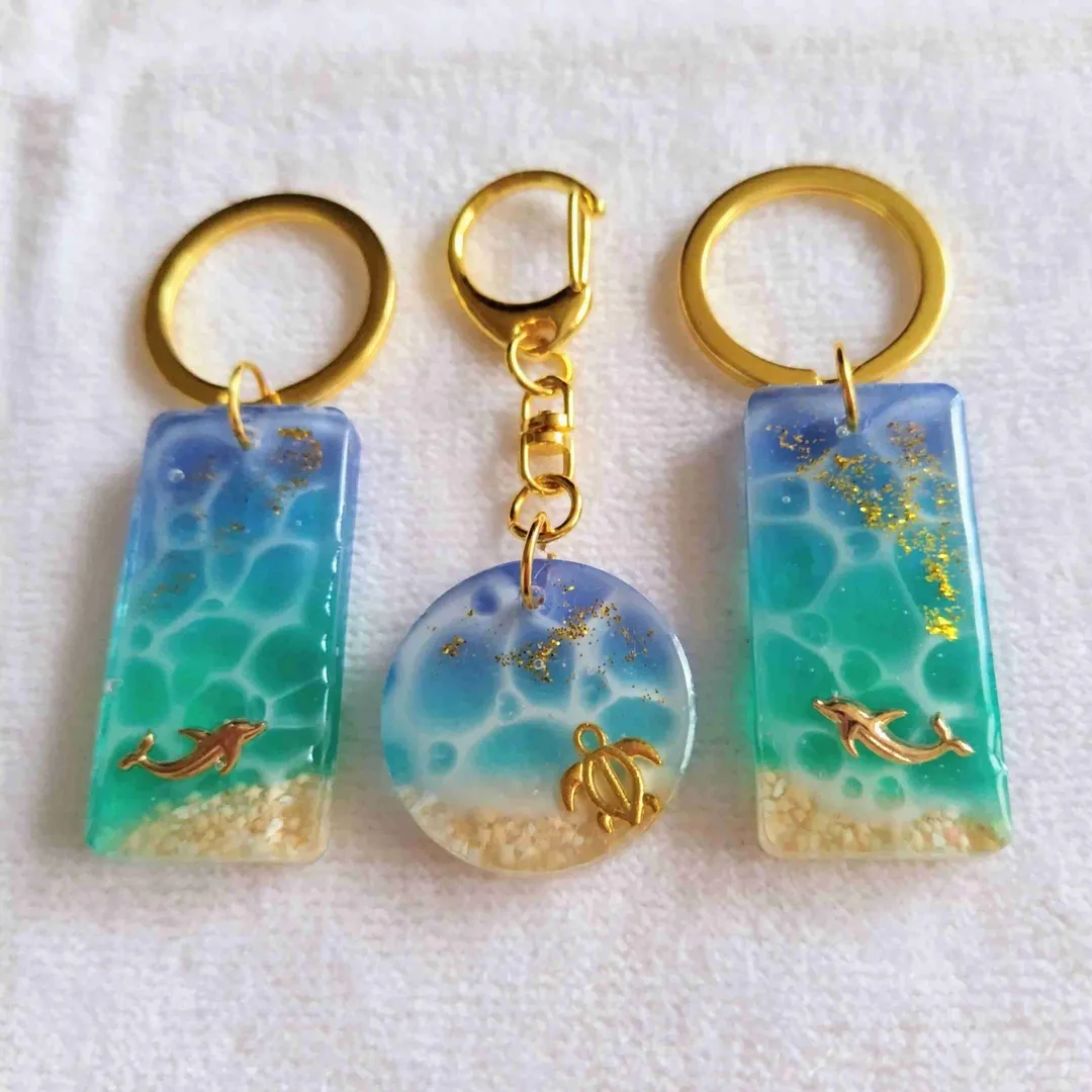 momoyさんのレジン作品 | スーパーSALE割引 クリスマスパッケージ登場 レジン液 大...