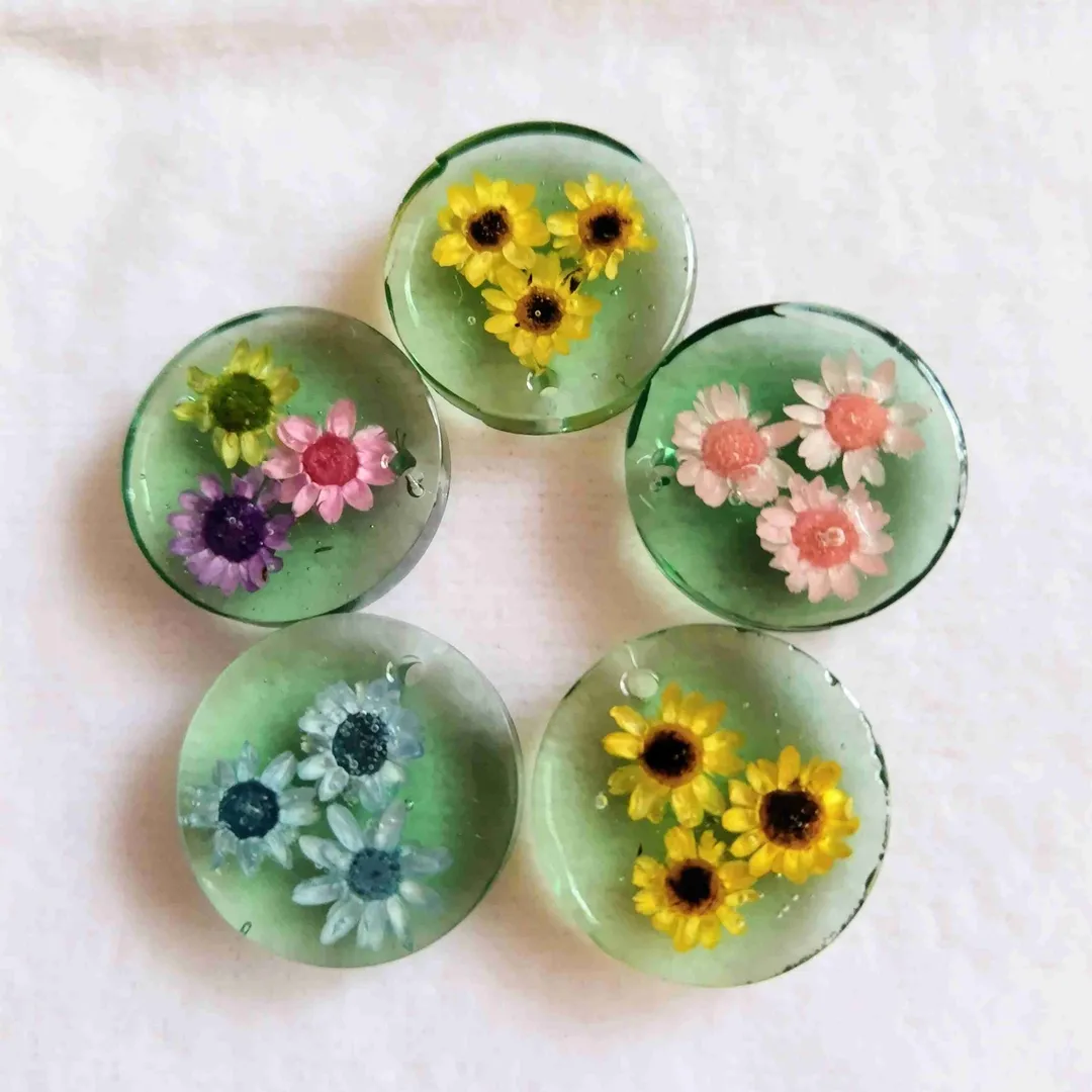 momoyさんのレジン作品 | スーパーSALE割引 クリスマスパッケージ登場 レジン液 大...