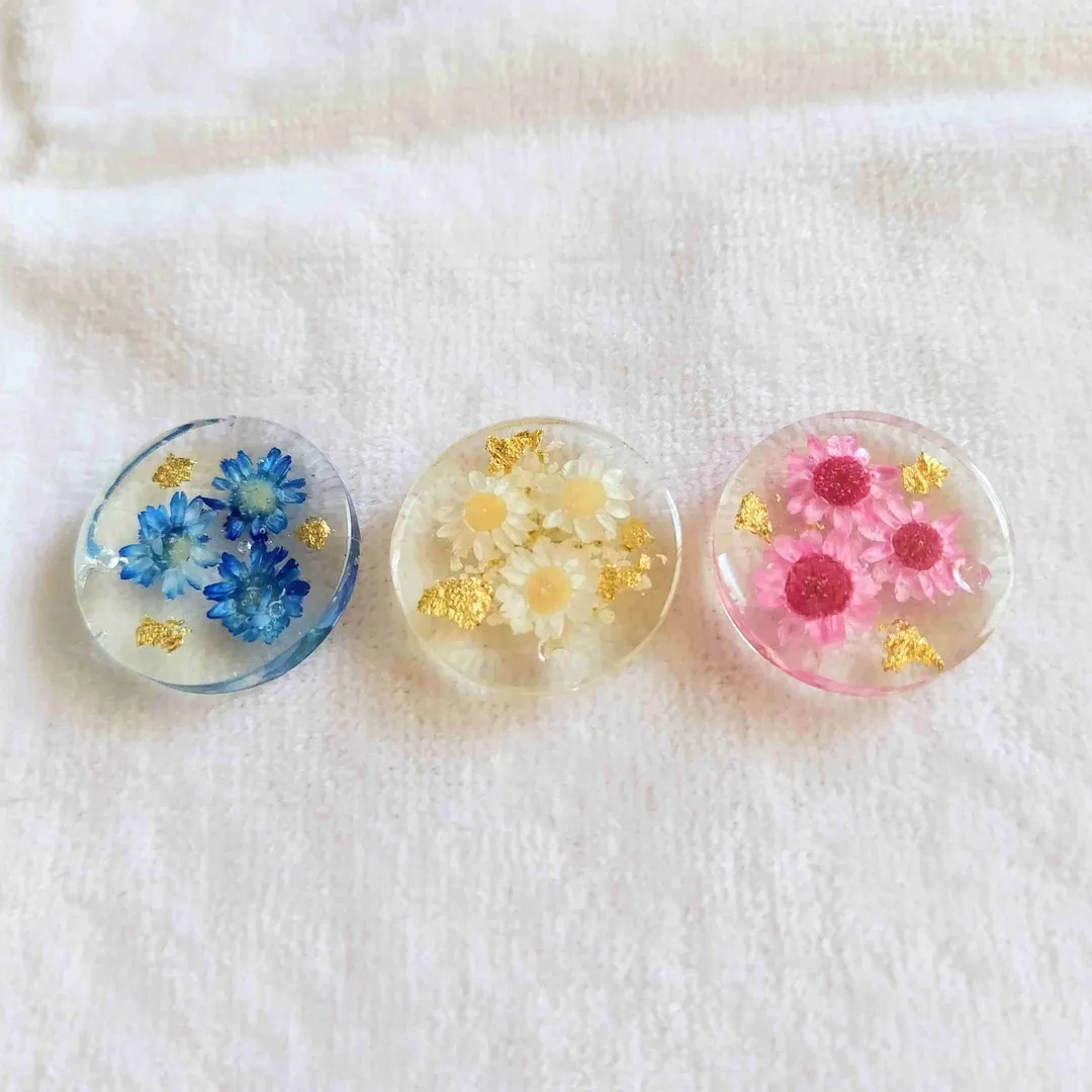 momoyさんのレジン作品 | スーパーSALE割引 クリスマスパッケージ登場 レジン液 大...