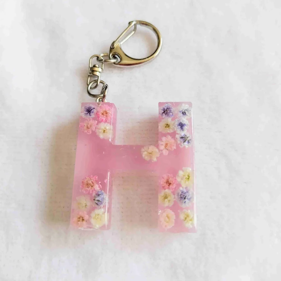 momoyさんのレジン作品 | スーパーSALE割引 クリスマスパッケージ登場 レジン液 大...