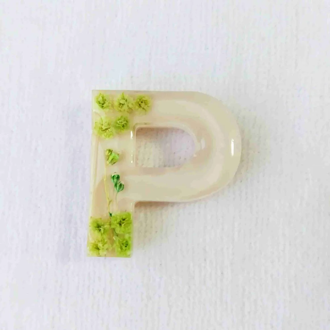 momoyさんのレジン作品 | スーパーSALE割引 クリスマスパッケージ登場 レジン液 大...