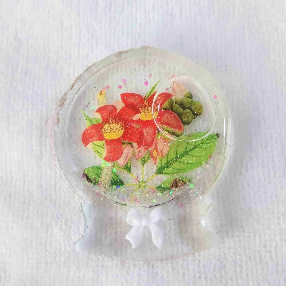 momoyさんのレジン作品 | スーパーSALE割引 クリスマスパッケージ登場 レジン液 大...