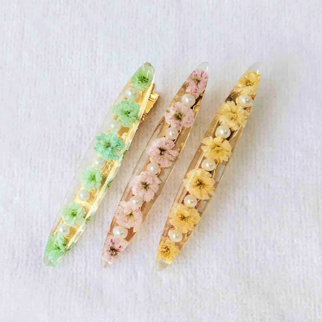 momoyさんのレジン作品 | スーパーSALE割引 クリスマスパッケージ登場 レジン液 大...