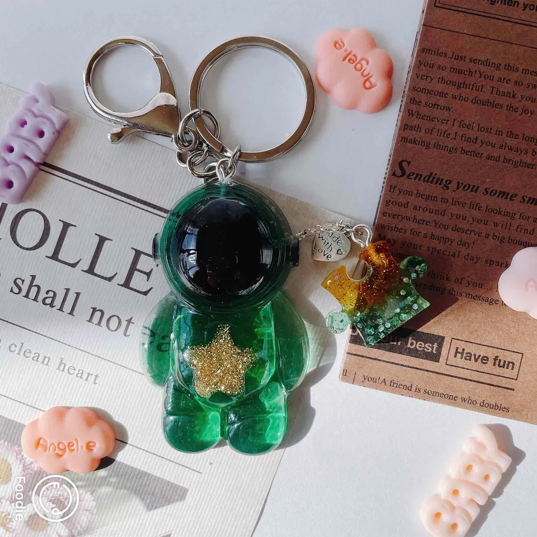 Danhana（ﾀﾝﾊﾅ）さんのレジン作品 | 超透明【大容量UV-LEDレジン液】70g 『コスパ＆クオリ...