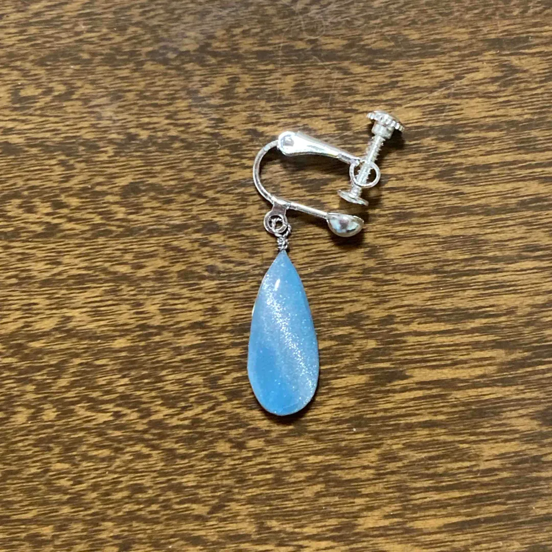 cloverさんのレジン作品 | ジェルネイル　frozen Blue