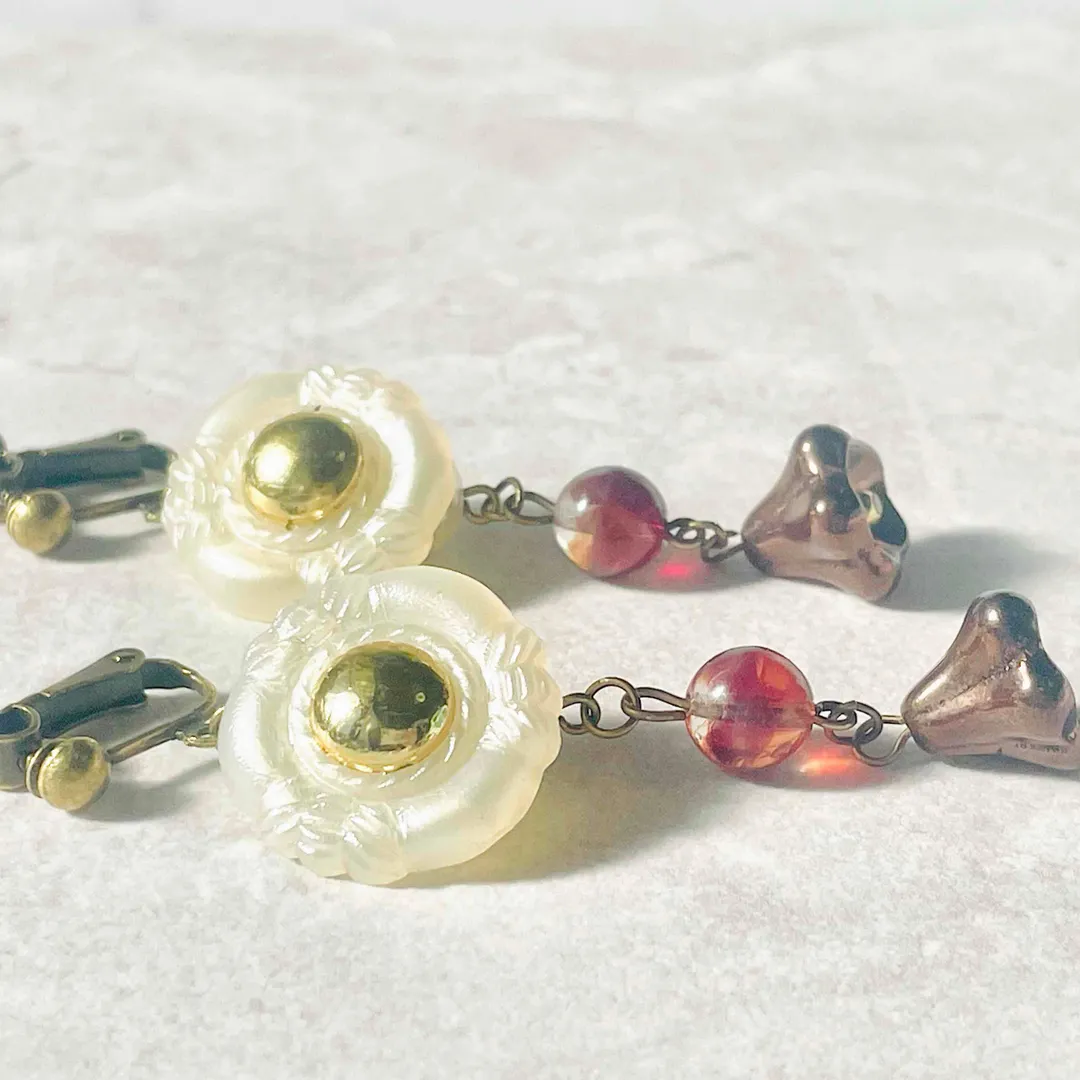 yukaさんのビーズ作品 | 丸タイプ　イヤリング　カン付き　アンティークゴールド　20個